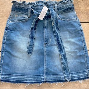 Denim skirt - size small